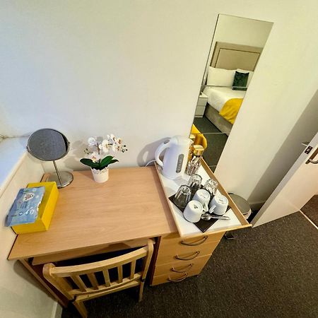 Cosmopolitan Comfort Private Bedrooms In Euston 106 ロンドン エクステリア 写真