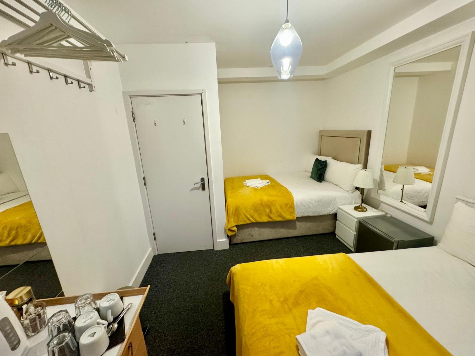 Cosmopolitan Comfort Private Bedrooms In Euston 106 ロンドン エクステリア 写真