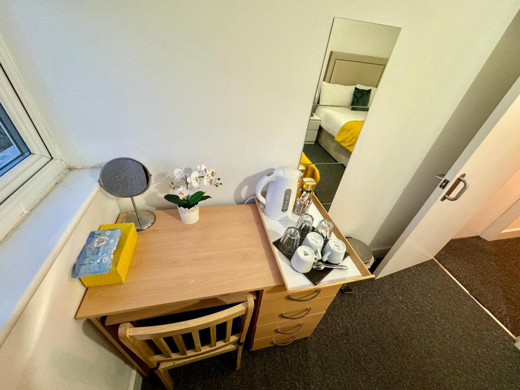 Cosmopolitan Comfort Private Bedrooms In Euston 106 ロンドン エクステリア 写真