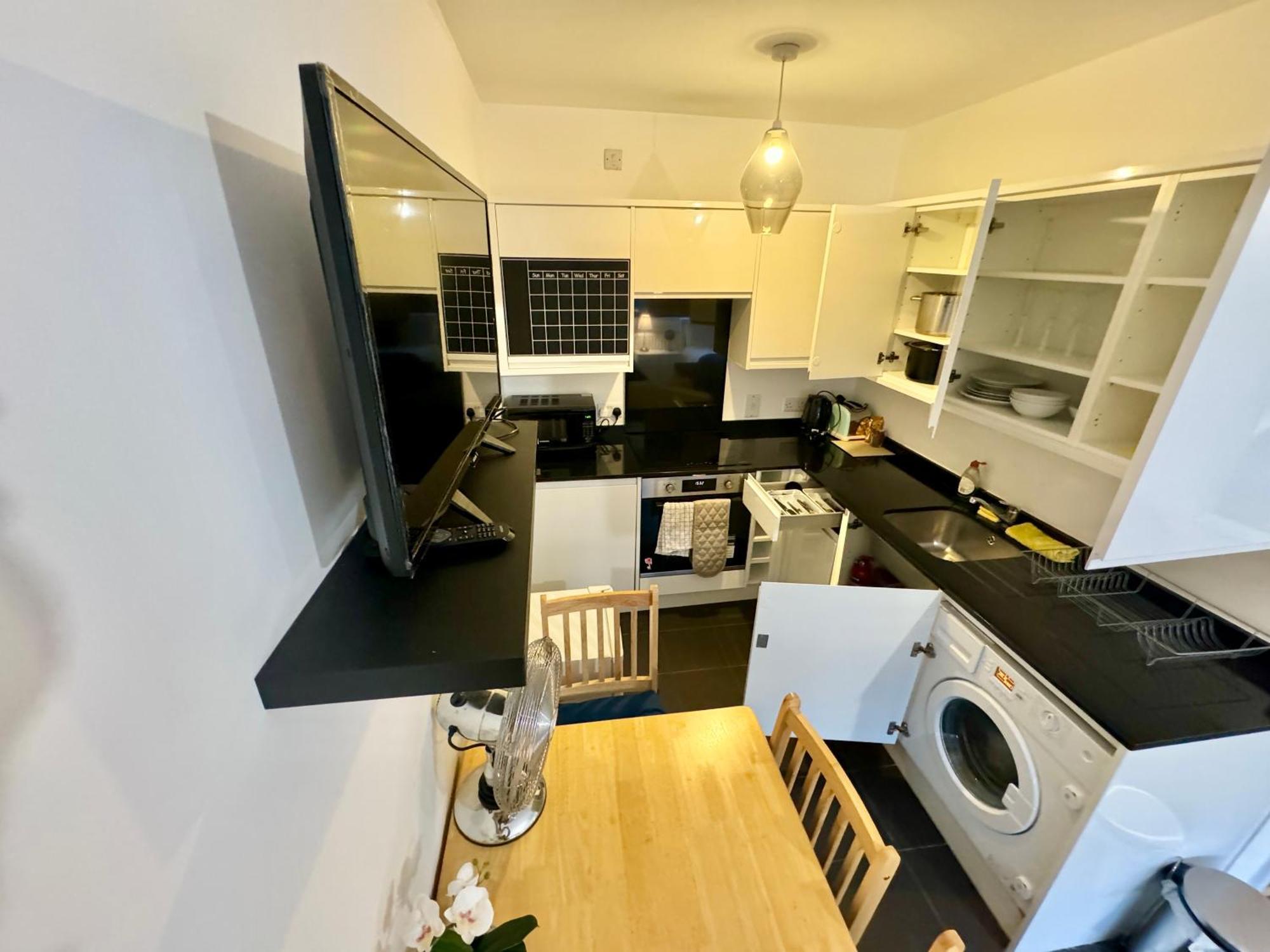 Cosmopolitan Comfort Private Bedrooms In Euston 106 ロンドン エクステリア 写真
